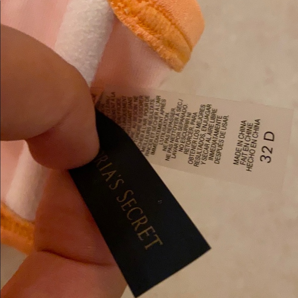 VS bathing suit strapless - Picture 3 of 3